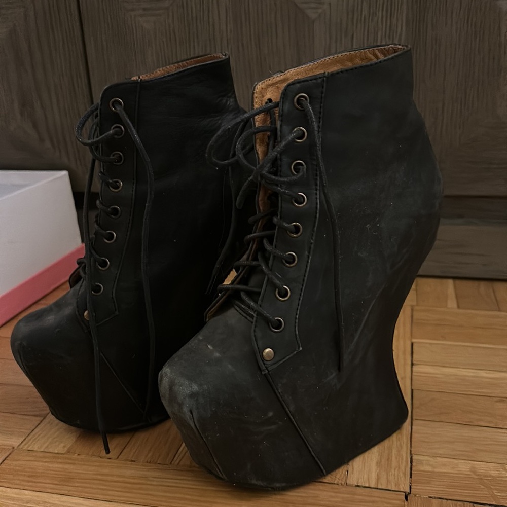 Jeffrey Campbell Nightlita black leather distressed platform booties, sz 6 - Picture 3 of 9